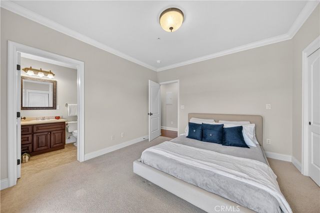 2454 Oswego 301, Pasadena, CA 91107