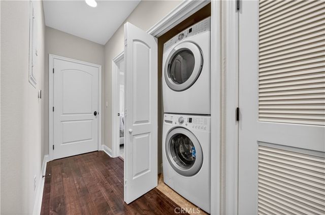 2454 Oswego 301, Pasadena, CA 91107