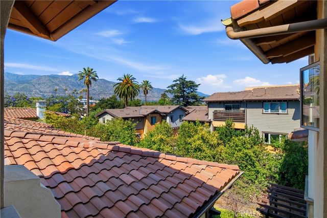 2454 Oswego 301, Pasadena, CA 91107