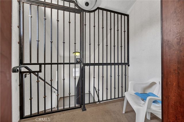 2454 Oswego 301, Pasadena, CA 91107