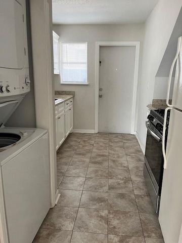 1923 Mcduffie 4, Houston, TX 77019