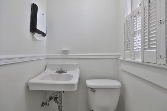 816 Hawthorne Street, Houston, TX 77006