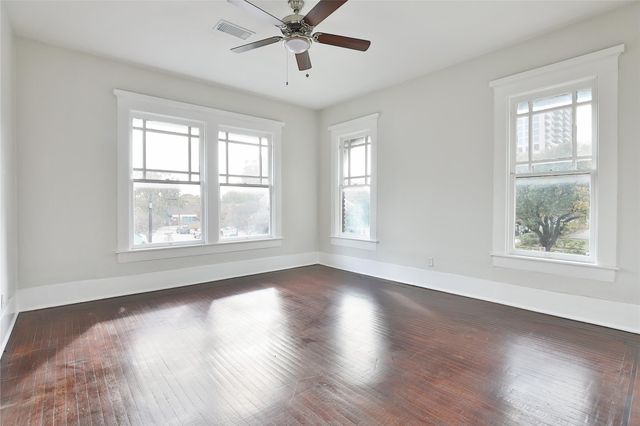 816 Hawthorne Street, Houston, TX 77006