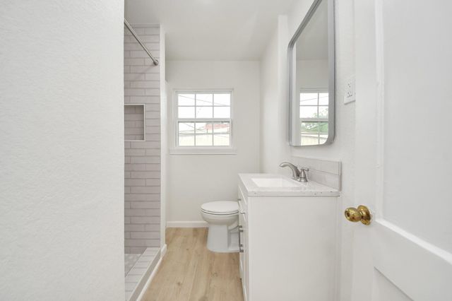 816 Hawthorne Street, Houston, TX 77006