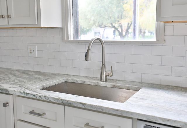 816 Hawthorne Street, Houston, TX 77006