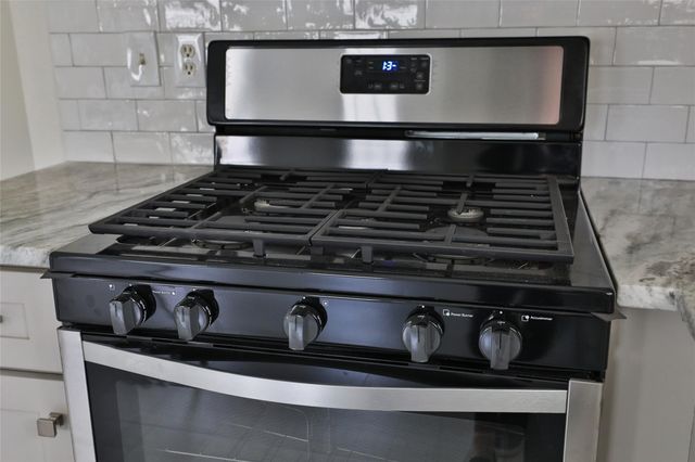 816 Hawthorne Street, Houston, TX 77006