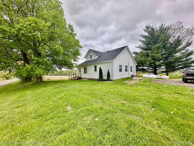 5435 Byron Road, Howell Township, MI 48855