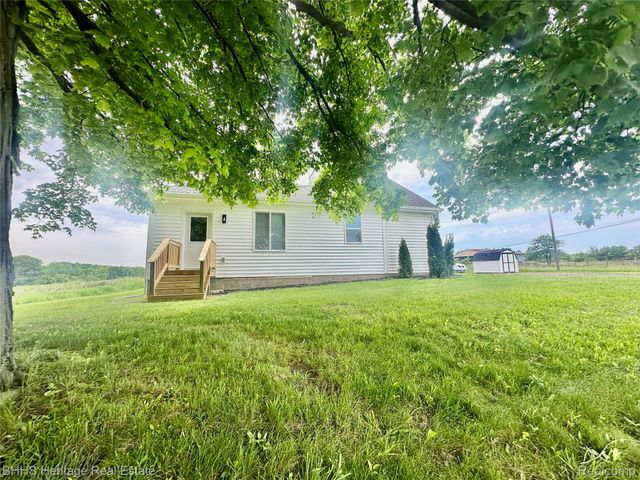 5435 Byron Road, Howell Township, MI 48855