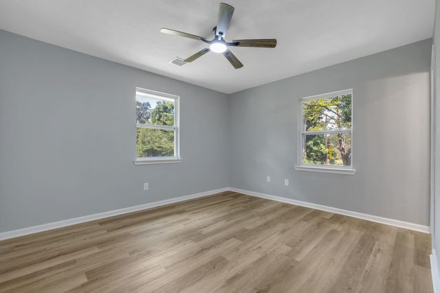 2533 Willamette Road, Tallahassee, FL 32303