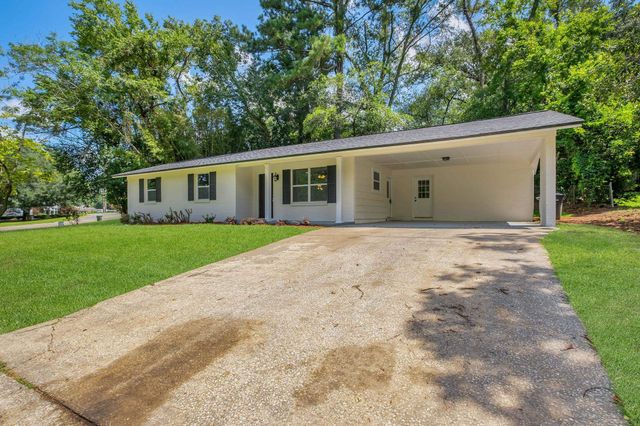 2533 Willamette Road, Tallahassee, FL 32303