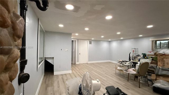 1245 NE 203rd Street, Miami, FL 33179
