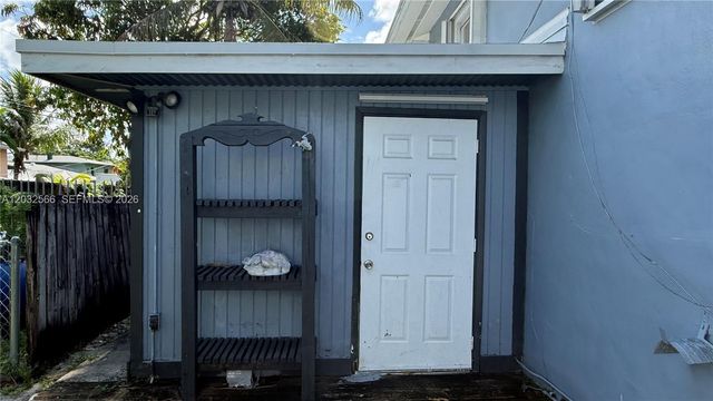 1245 NE 203rd Street, Miami, FL 33179