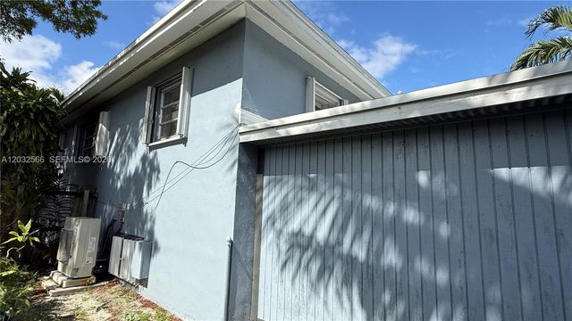 1245 NE 203rd Street, Miami, FL 33179