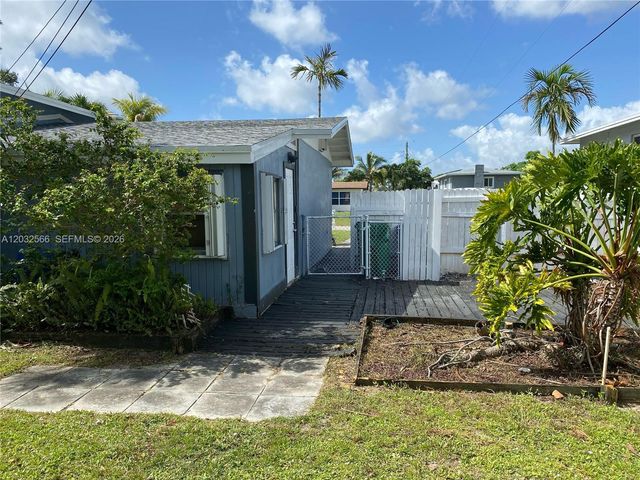 1245 NE 203rd Street, Miami, FL 33179
