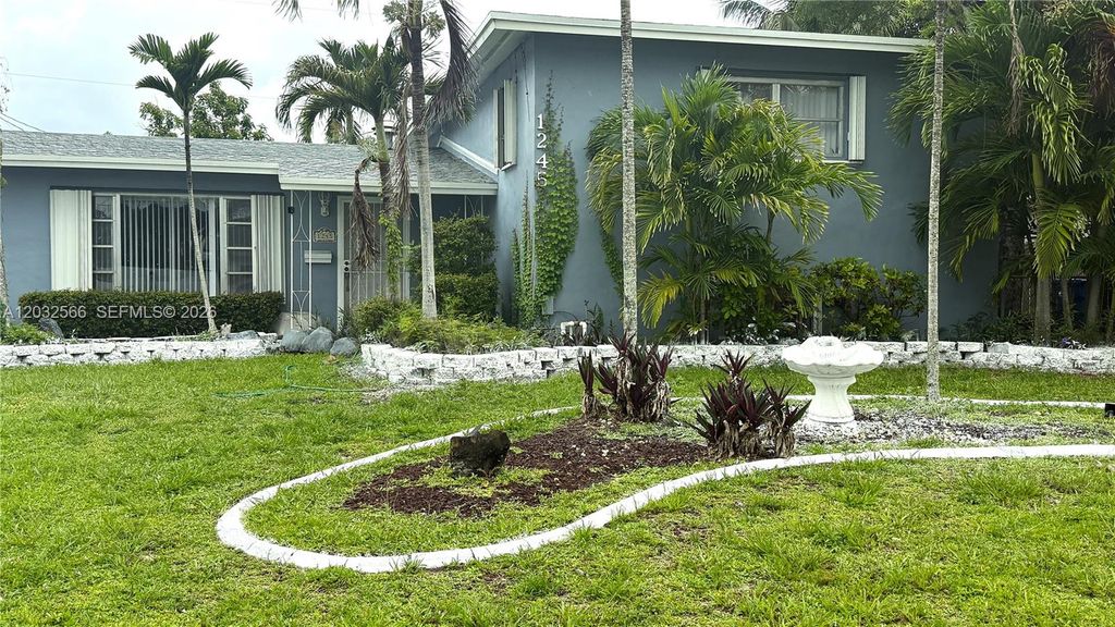 1245 NE 203rd Street, Miami, FL 33179