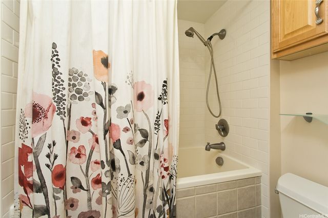 2410 Cleghorn Street 1704, Honolulu, HI 96815