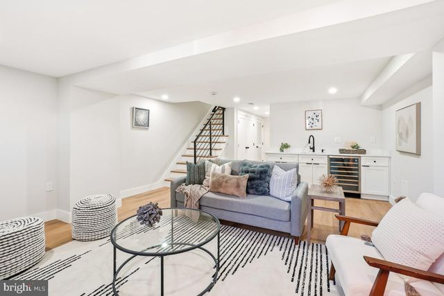 1621 D ST NE, Washington, DC 20002