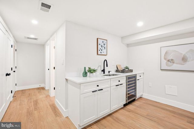 1621 D ST NE, Washington, DC 20002