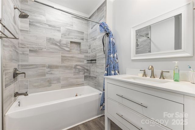 2752 Peachtree Road, Statesville, NC 28625