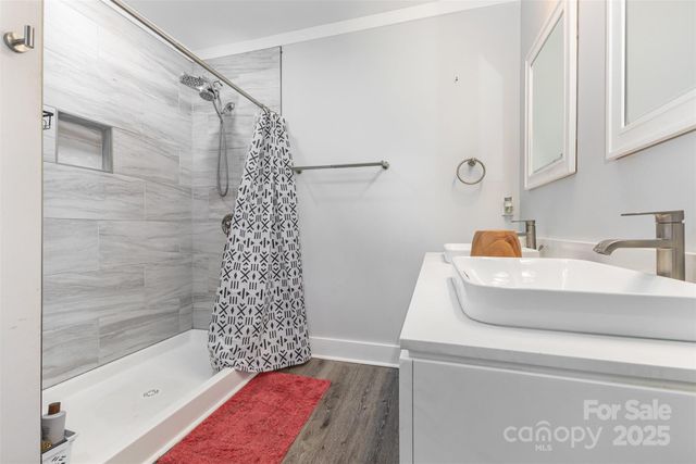 2752 Peachtree Road, Statesville, NC 28625