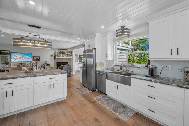 110 CARLYLE CIRCLE, Palm Harbor, FL 34683