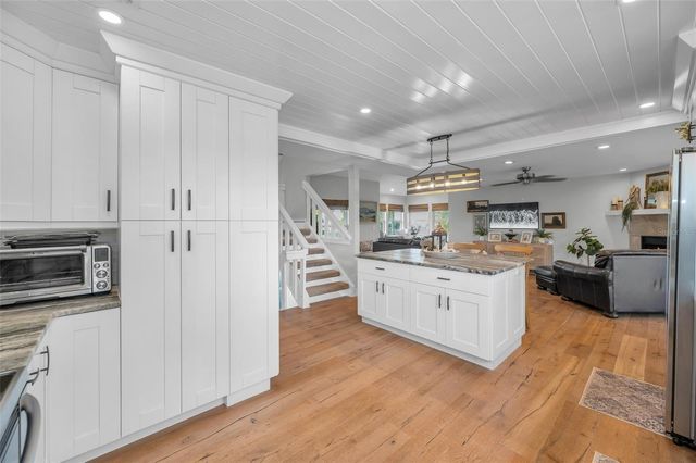 110 CARLYLE CIRCLE, Palm Harbor, FL 34683