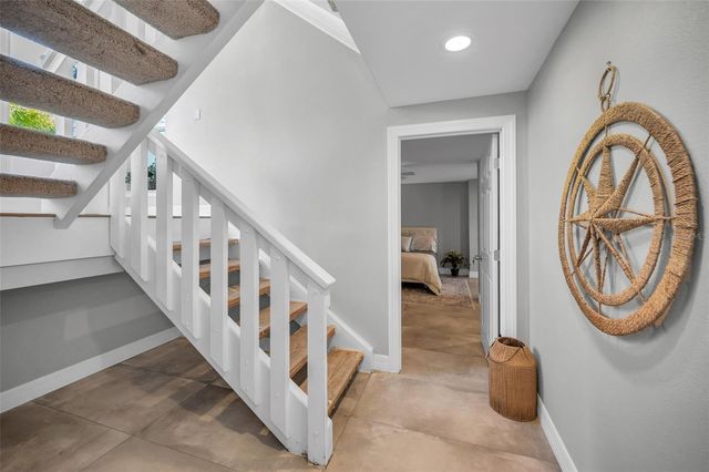 110 CARLYLE CIRCLE, Palm Harbor, FL 34683