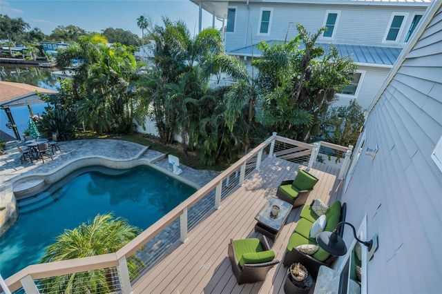 110 CARLYLE CIRCLE, Palm Harbor, FL 34683