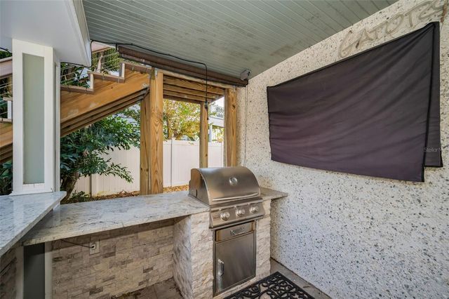 110 CARLYLE CIRCLE, Palm Harbor, FL 34683