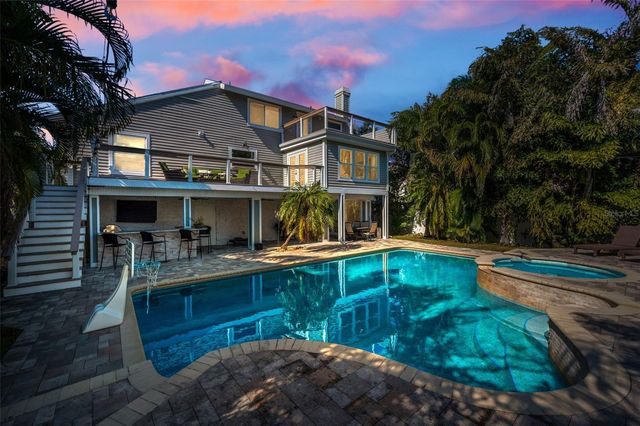 110 CARLYLE CIRCLE, Palm Harbor, FL 34683