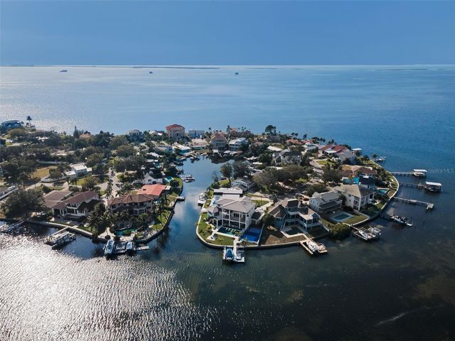 110 CARLYLE CIRCLE, Palm Harbor, FL 34683