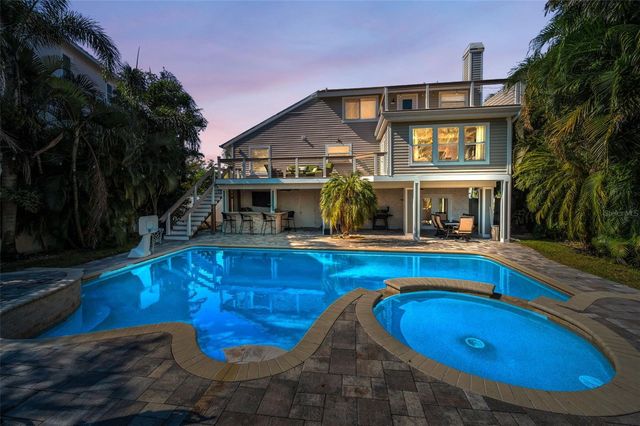 110 CARLYLE CIRCLE, Palm Harbor, FL 34683