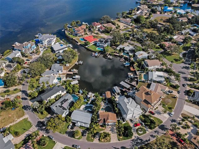 110 CARLYLE CIRCLE, Palm Harbor, FL 34683