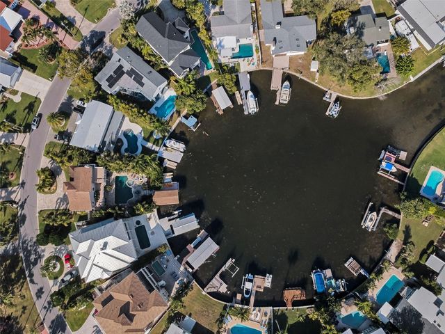 110 CARLYLE CIRCLE, Palm Harbor, FL 34683