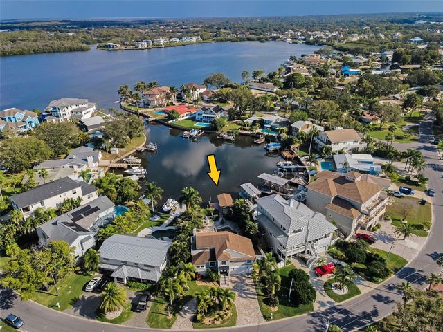 110 CARLYLE CIRCLE, Palm Harbor, FL 34683