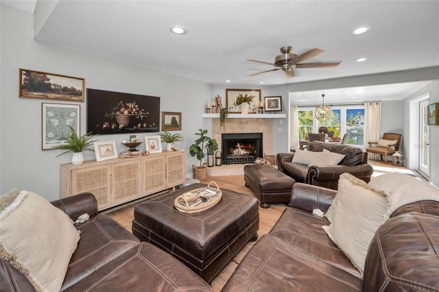 110 CARLYLE CIRCLE, Palm Harbor, FL 34683