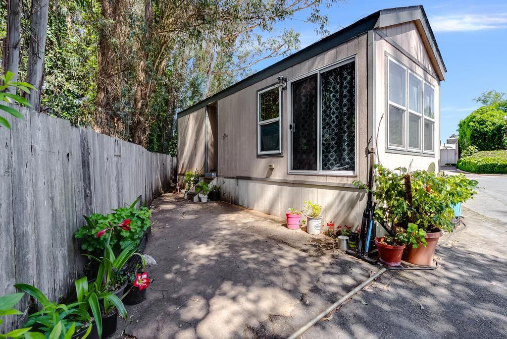 2546 Capitola Road, Santa Cruz, CA 95062