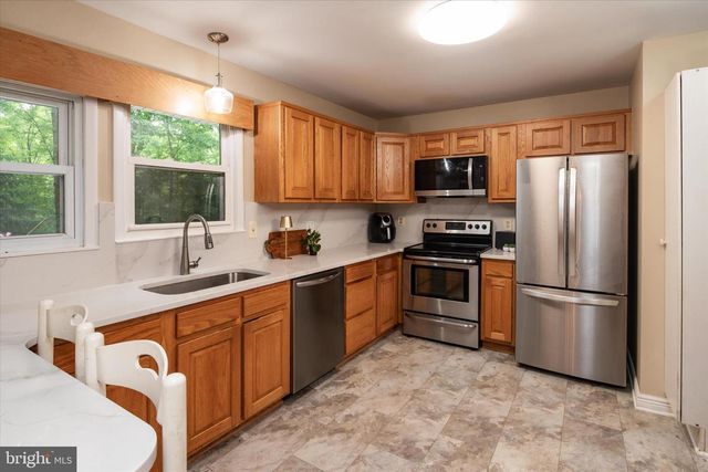 2194 HALLMARK CT, Gambrills, MD 21054