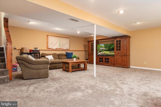 2194 HALLMARK CT, Gambrills, MD 21054