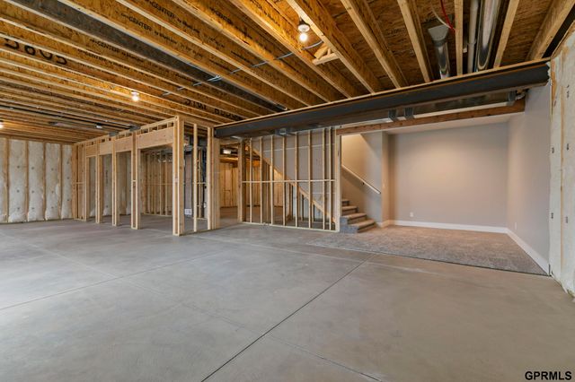 455 N 105th Street, Lincoln, NE 68527