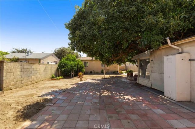 2725 Adriatic Avenue, Long Beach, CA 90810