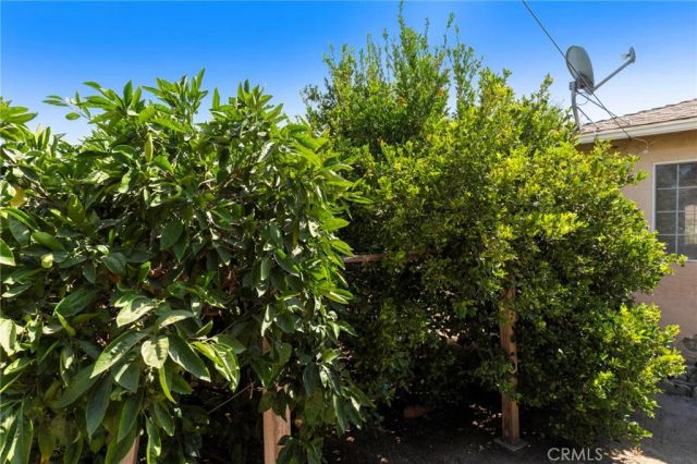2725 Adriatic Avenue, Long Beach, CA 90810