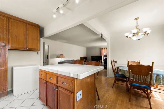 2725 Adriatic Avenue, Long Beach, CA 90810