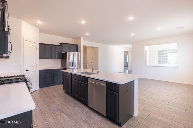 2725 MIKE PRICE Drive, El Paso, TX 79938