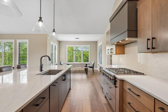 N69W17970 Haven DRIVE, Menomonee Falls, WI 53051