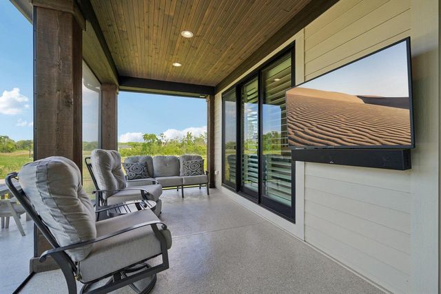 N69W17970 Haven DRIVE, Menomonee Falls, WI 53051