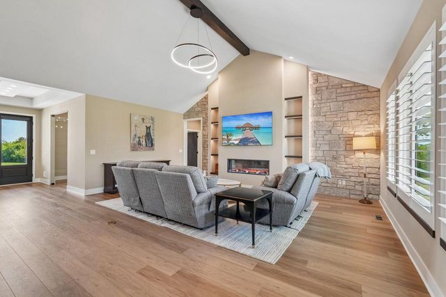 N69W17970 Haven DRIVE, Menomonee Falls, WI 53051