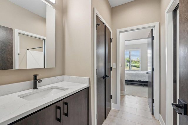 N69W17970 Haven DRIVE, Menomonee Falls, WI 53051