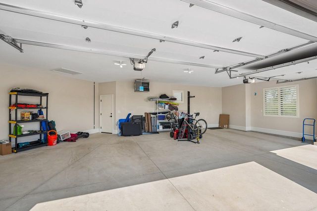 N69W17970 Haven DRIVE, Menomonee Falls, WI 53051