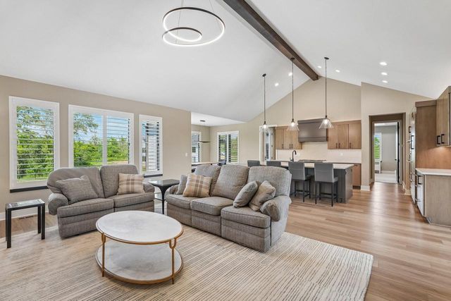 N69W17970 Haven DRIVE, Menomonee Falls, WI 53051